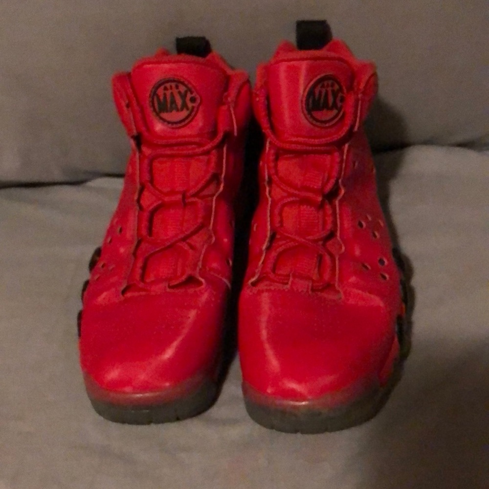 Red Air Max